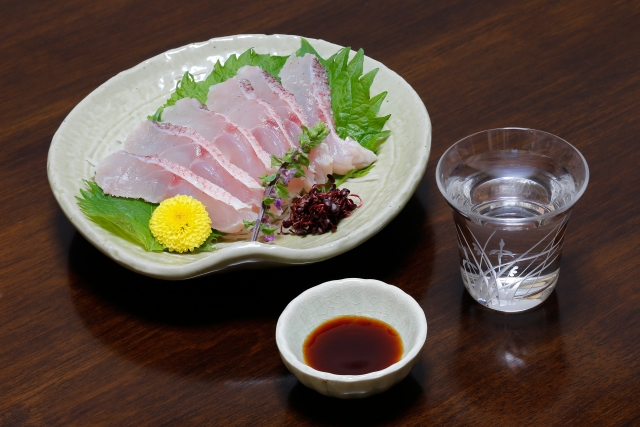 刺身と日本酒