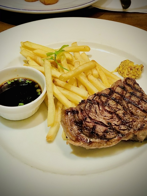 牛肉ステーキ