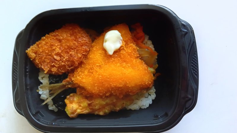 アジフライのり弁当中身