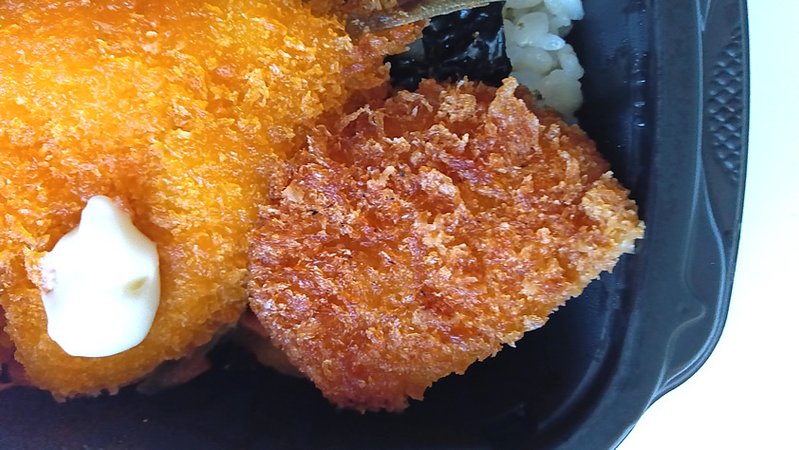 アジフライのり弁当中身